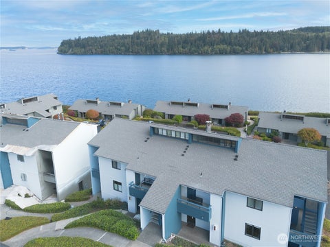 Photo of 20 Hood Way WAY, Port Ludlow, WA 98365 (MLS # 2579437)