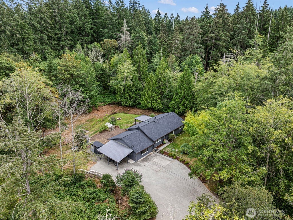 Photo of 1229 12th Court, Fox Island, WA 98333 (MLS # 2561499)