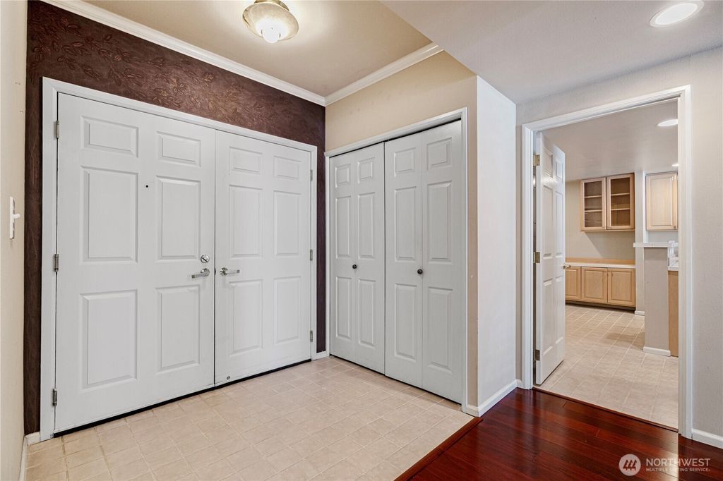 Photo of 177 107th Avenue NE #1501, Bellevue, WA 98004 (MLS # 2495374)