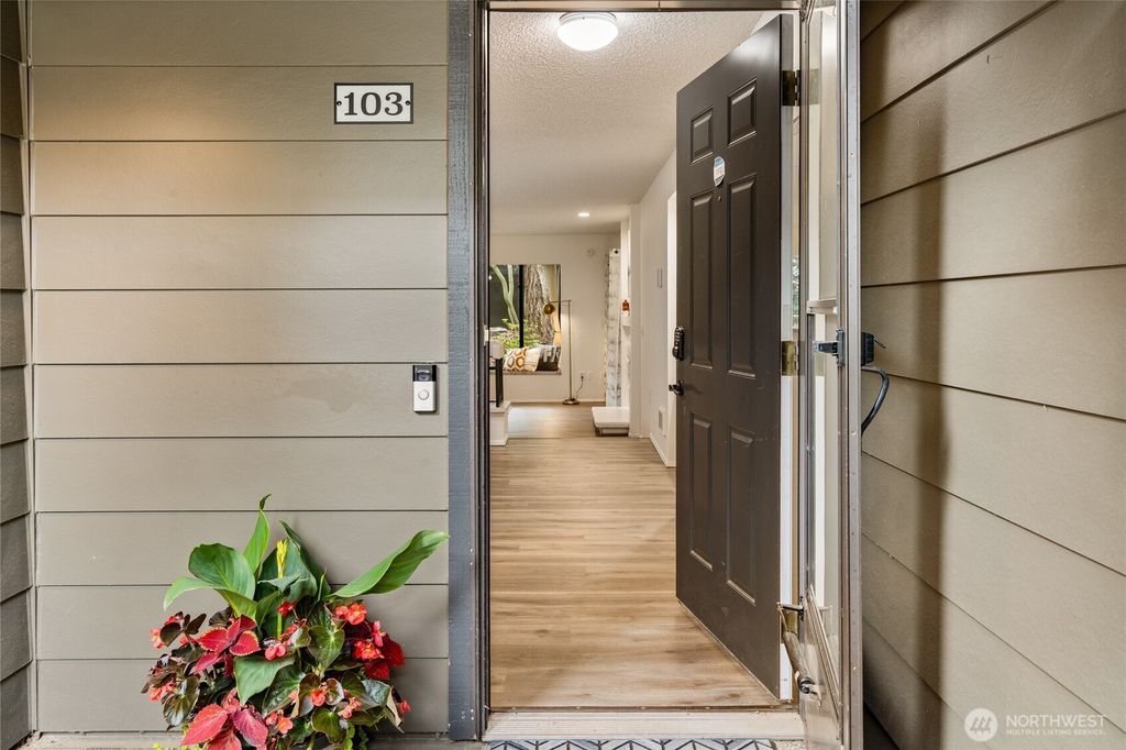 Photo of 1819 N 107th Street #103, Seattle, WA 98133 (MLS # 2509391)