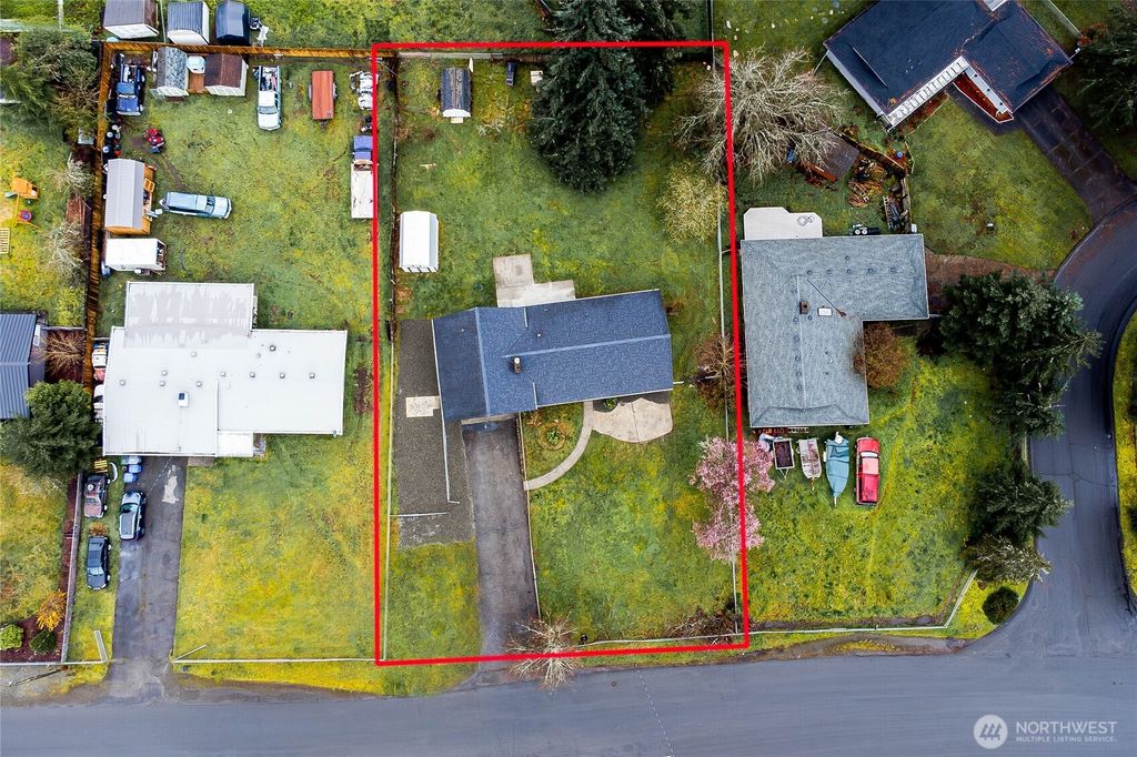 Photo of 15017 11th Avenue Ct E, Tacoma, WA 98445 (MLS # 2495327)