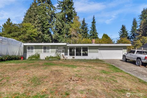 Photo of 5319 201st Place SW, Lynnwood, WA 98036 (MLS # 2442856)