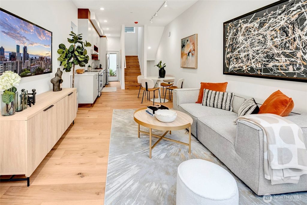 Photo of 635 13th Avenue E, Seattle, WA 98102 (MLS # 2451266)