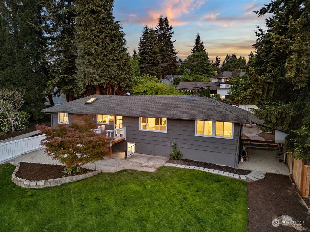Photo of 7061 NE 155th Pl Pl, Kenmore, WA 98028 (MLS # 2286258)