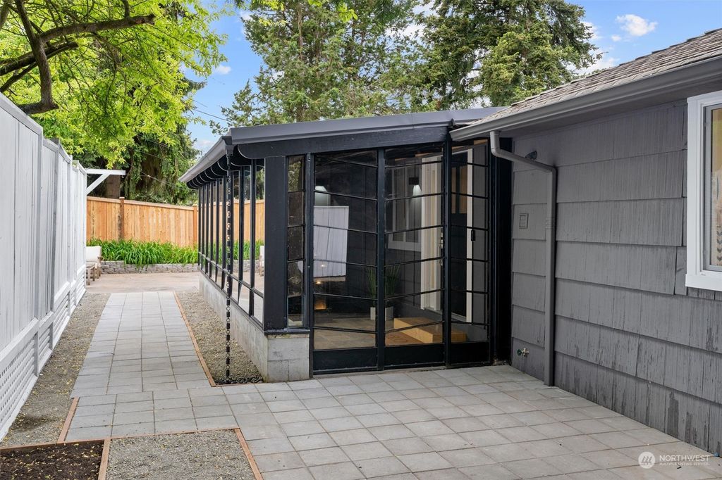 Photo of 7061 NE 155th Pl Pl, Kenmore, WA 98028 (MLS # 2286258)