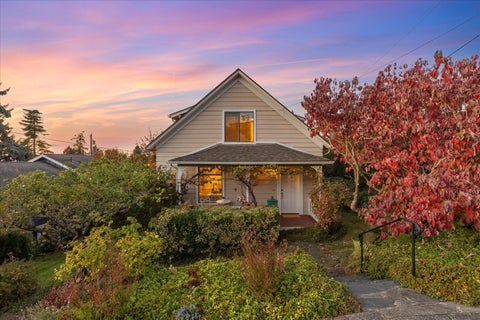Photo of 657 Walnut Street, Edmonds, WA 98020 (MLS # 2586502)