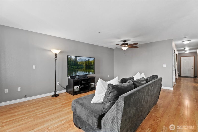 1318 37th Street 1408