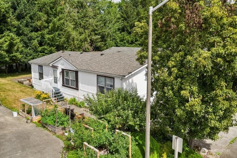 Photo of 700 N Reed ST #14, Sedro Woolley, WA 98284 (MLS # 2557522)