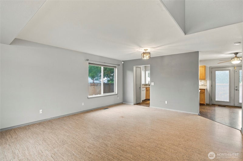 8325 186th Street Ct E
