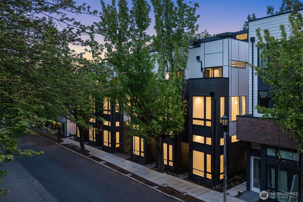 Photo of 1106 A 34th Avenue, Seattle, WA 98122 (MLS # 2380165)