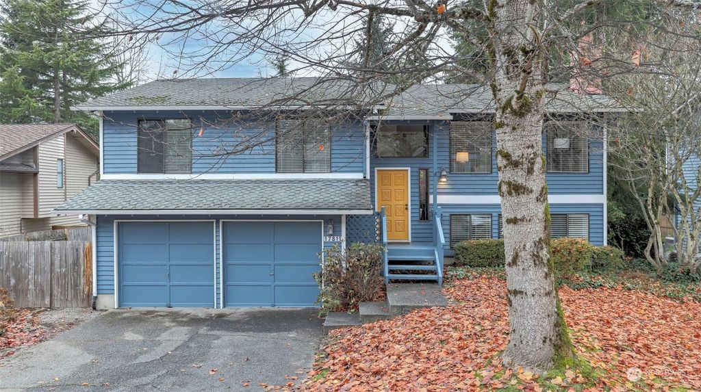 Photo of 17811 163rd Place SE, Renton, WA 98058 (MLS # 2183272)