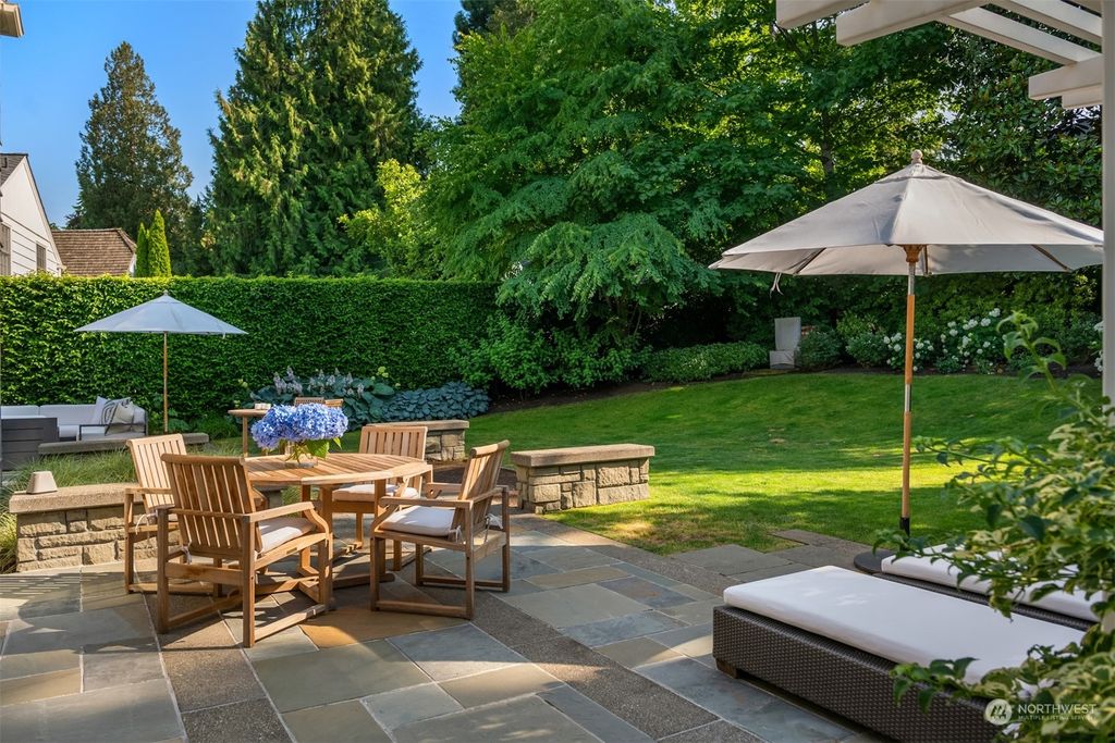 Photo of 2111 Broadmoor Drive E, Seattle, WA 98112 (MLS # 2206737)