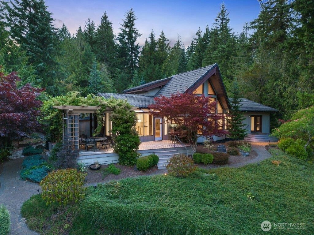 15320 Military Road SE
