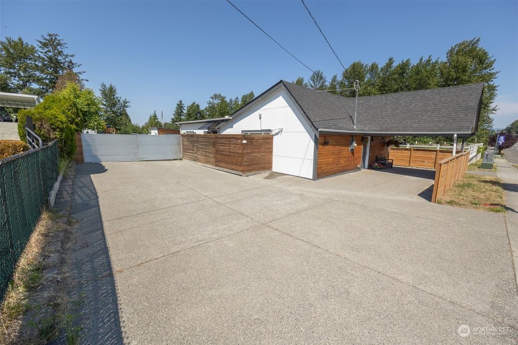 Photo of 2104 Milton Way, Milton, WA 98354 (MLS # 2139317)