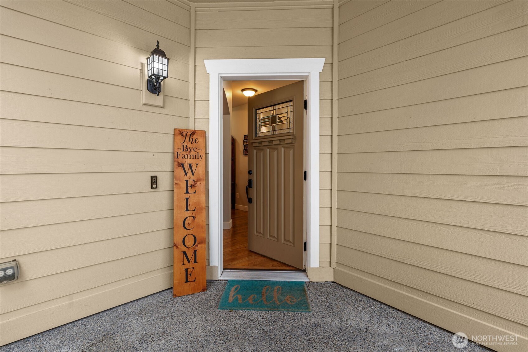 4215 Cashmere Drive NE