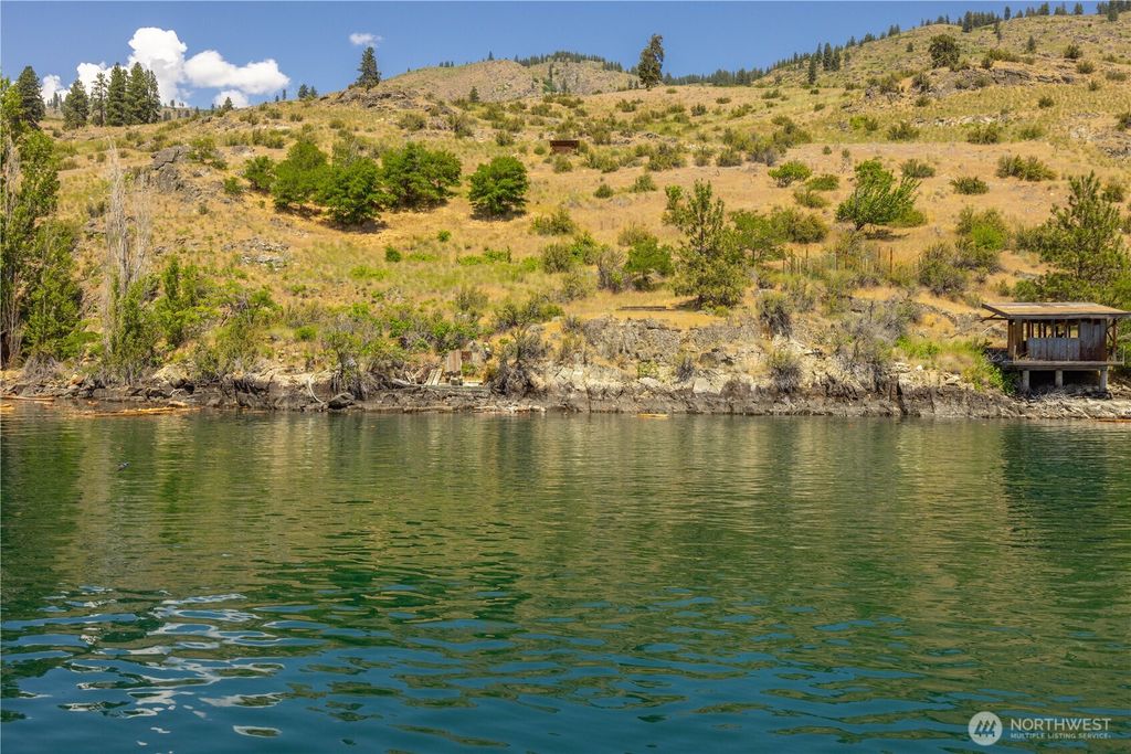 Photo of 20620 N Water Way, Manson, WA 98831 (MLS # 2532313)