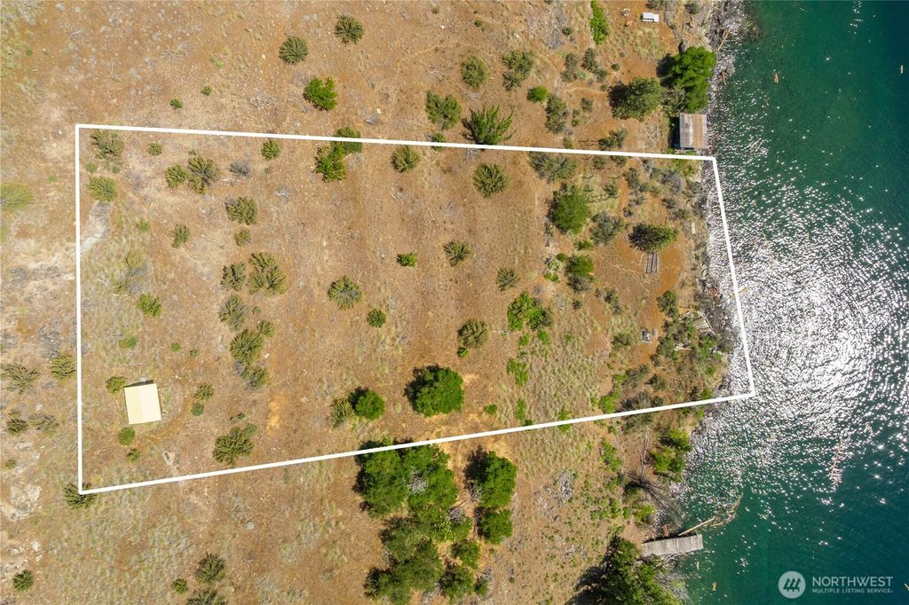 Photo of 20620 N Water Way, Manson, WA 98831 (MLS # 2532313)