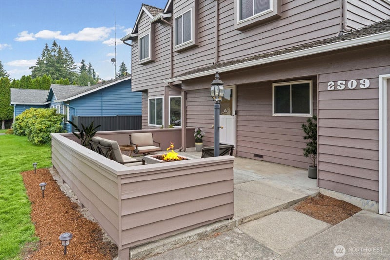 2509 NE 23rd Place