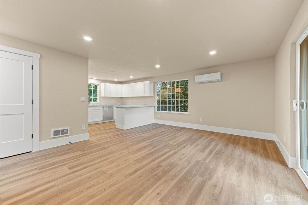 Photo of 136 Rainier Acres Road SE, Rainier, WA 98576 (MLS # 2519543)