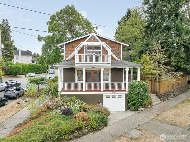 5728 Woodlawn Avenue N, Seattle