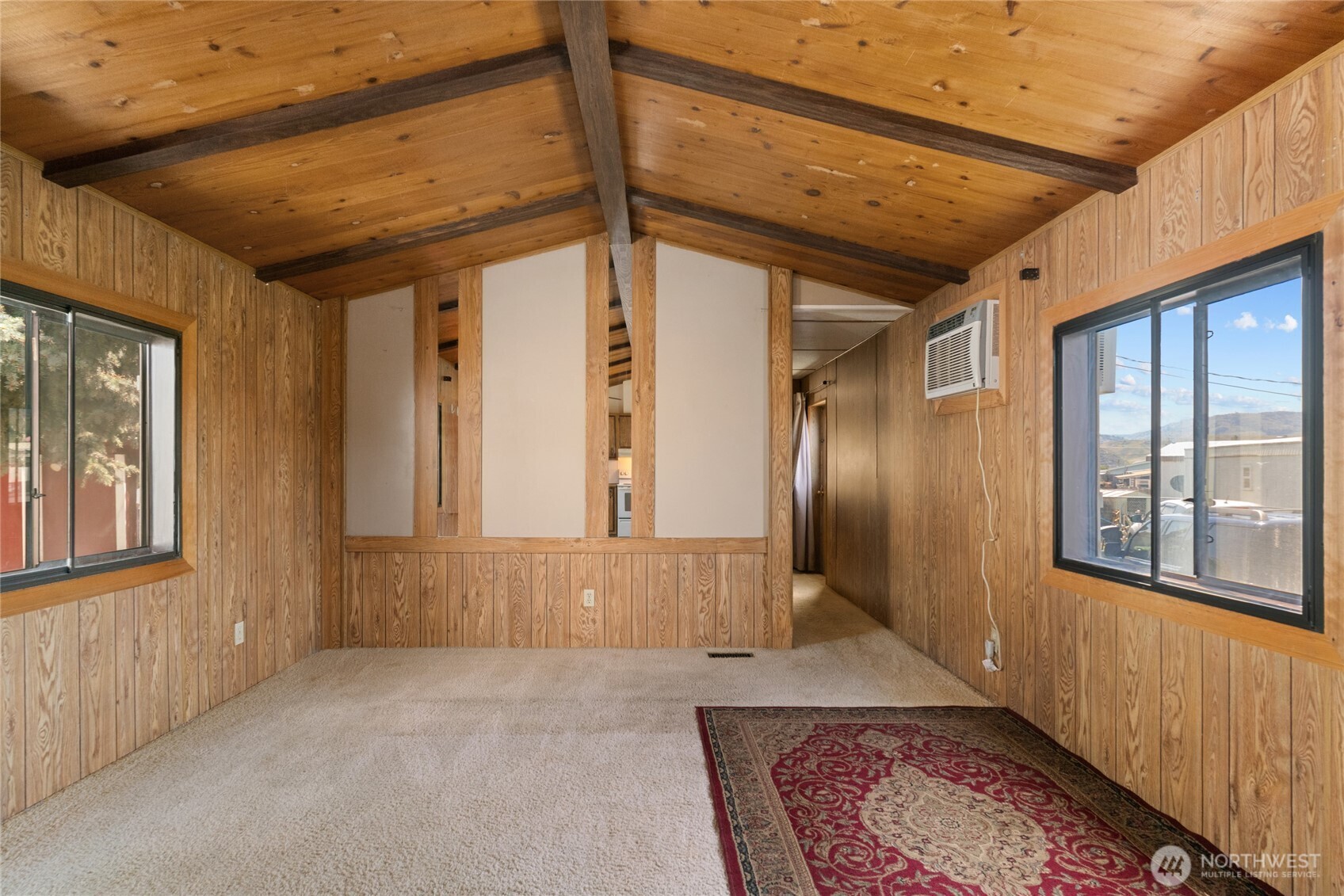 614 Oak Street 9