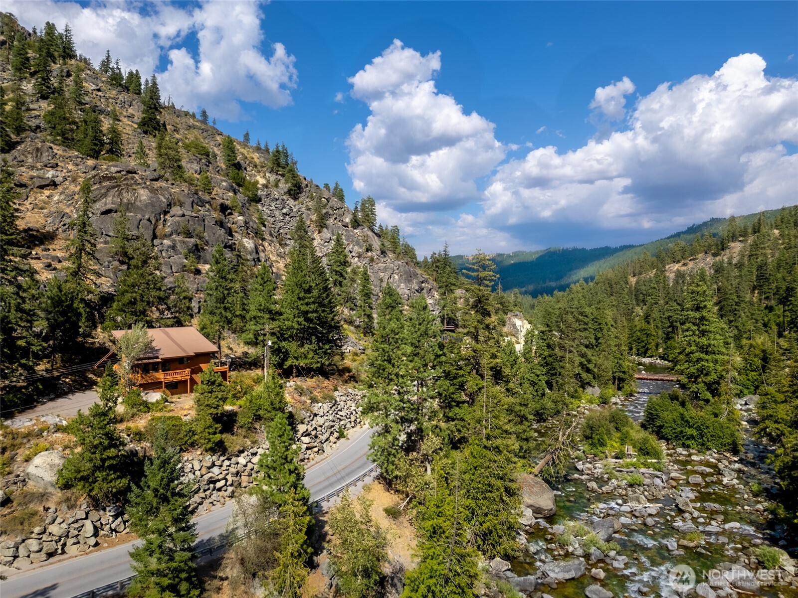 Leavenworth, Washington 98826, United States, 2 Bedrooms Bedrooms, ,2 BathroomsBathrooms,Residential,Pending,178399