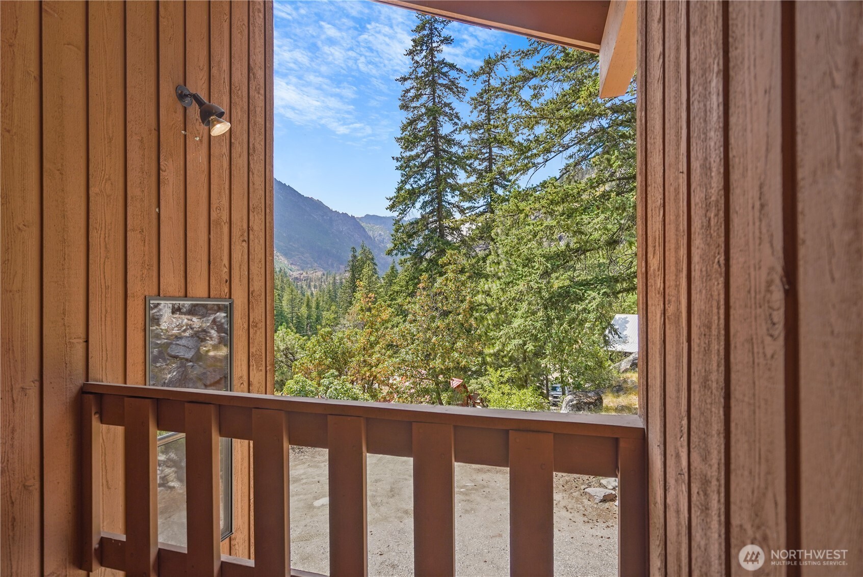 Leavenworth, Washington 98826, United States, 2 Bedrooms Bedrooms, ,2 BathroomsBathrooms,Residential,Pending,178399