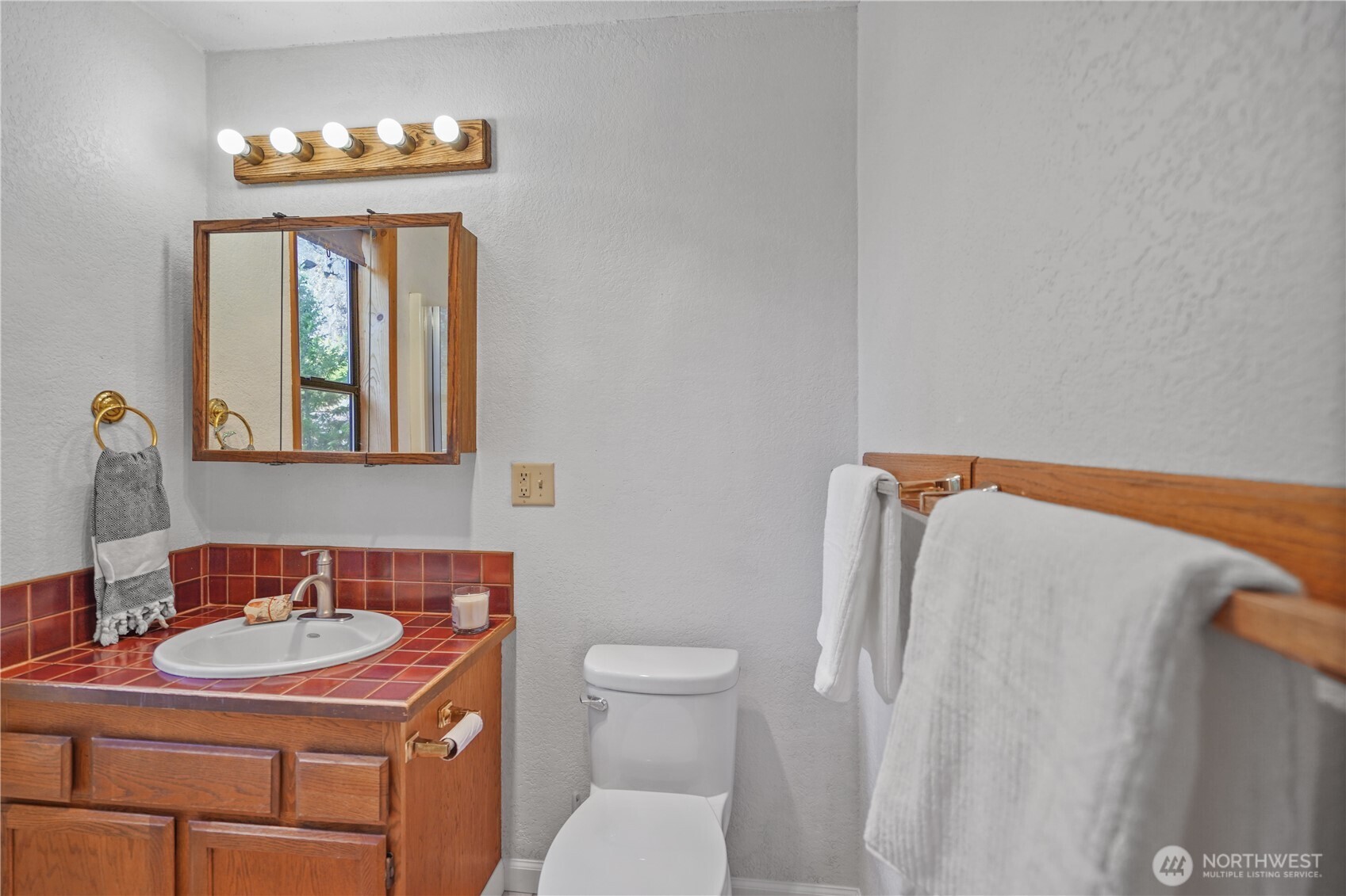 Leavenworth, Washington 98826, United States, 2 Bedrooms Bedrooms, ,2 BathroomsBathrooms,Residential,Pending,178399