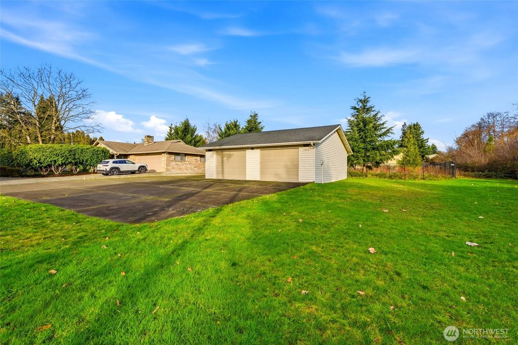 Photo of 13410 SE 256th Street, Kent, WA 98042 (MLS # 2466786)