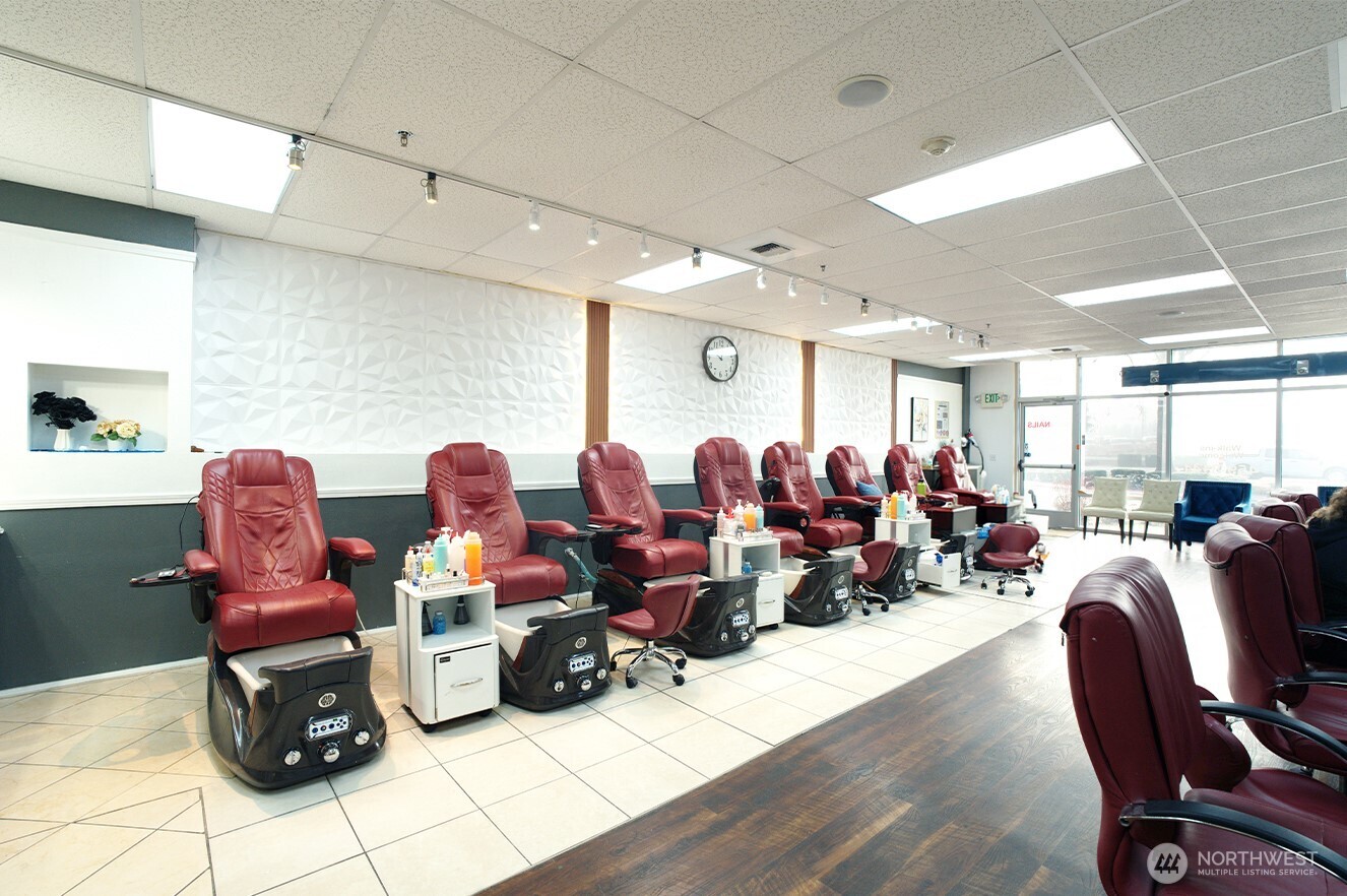 1110 College Street SE F