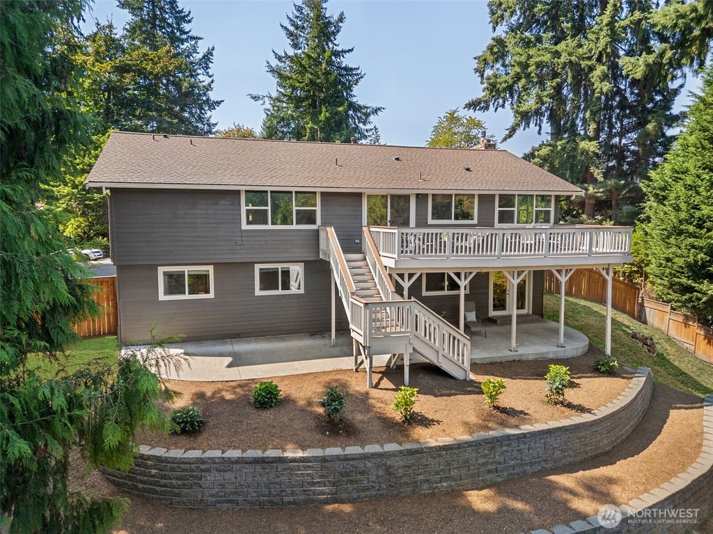Photo of 1618 5th Place, Kirkland, WA 98033 (MLS # 2573779)