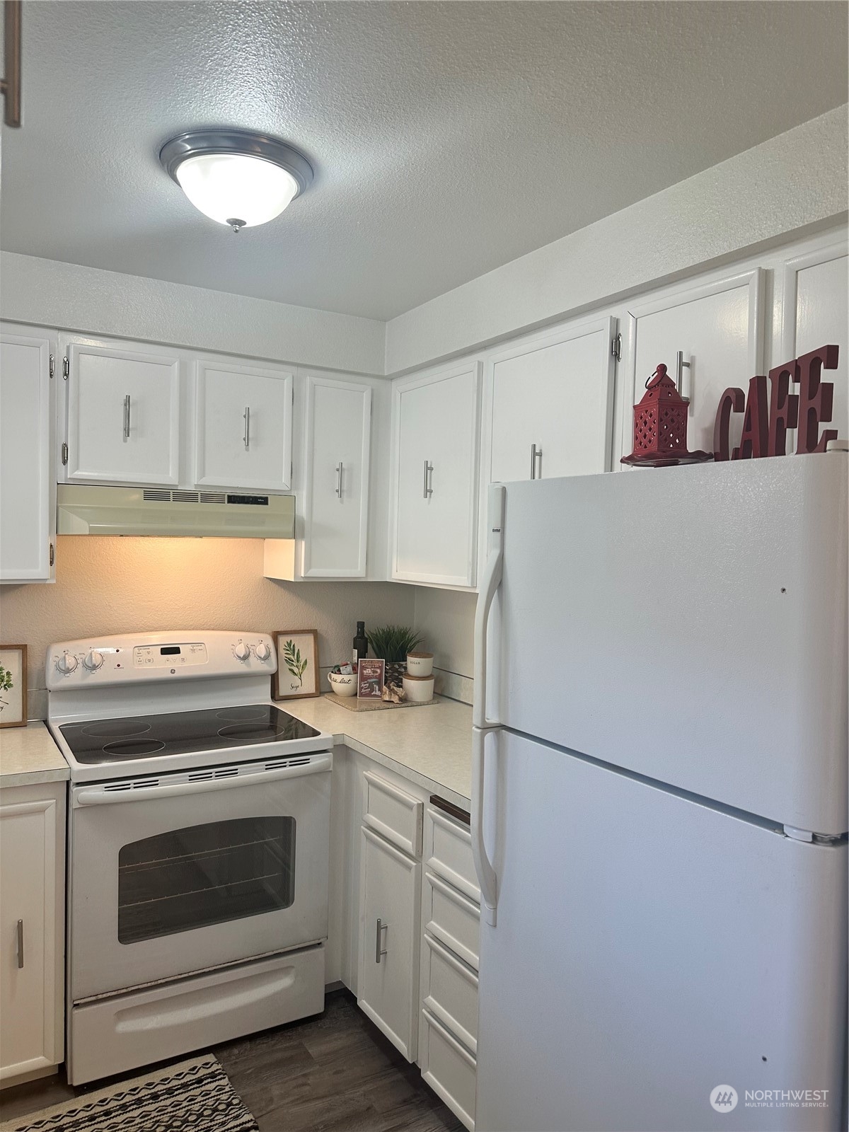 5959 S 12th 133