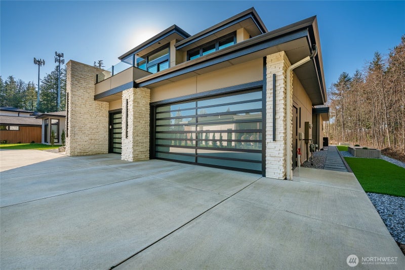 5684 Lux Lane