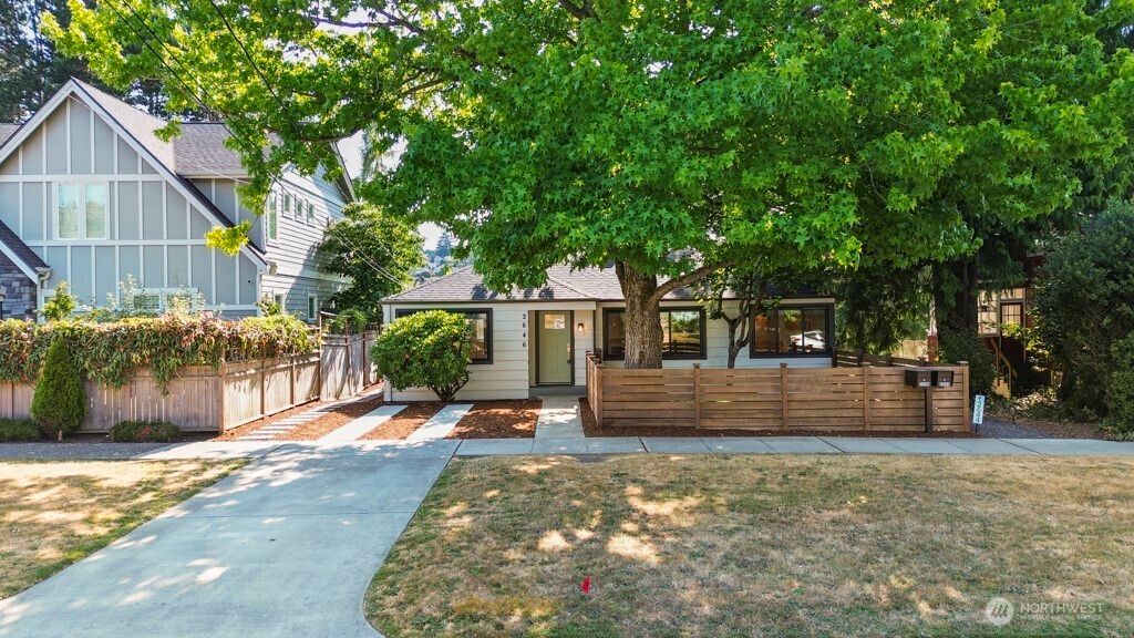 Photo of 2646 34th Avenue W, Seattle, WA 98199 (MLS # 2407829)