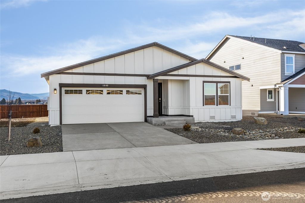 Photo of 1803 S Mallard Way #7, Ellensburg, WA 98926 (MLS # 2499797)