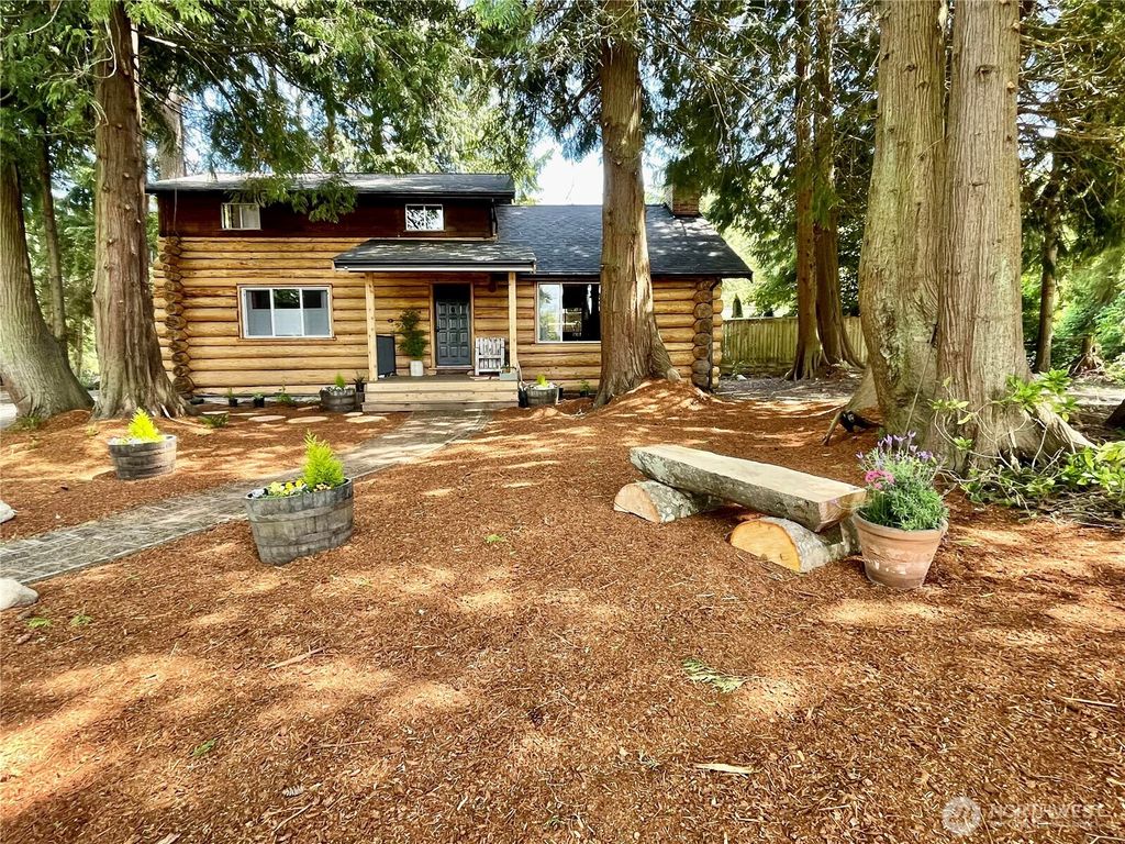 Photo of 3255 S East Camano Drive Dr, Camano Island, WA 98282 (MLS # 2495667)