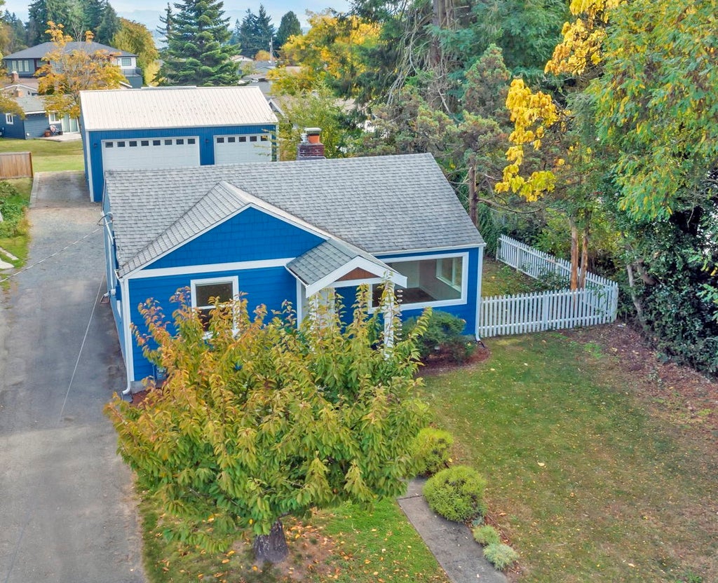 Photo of 16824 37th Avenue S, SeaTac, WA 98188 (MLS # 2594939)