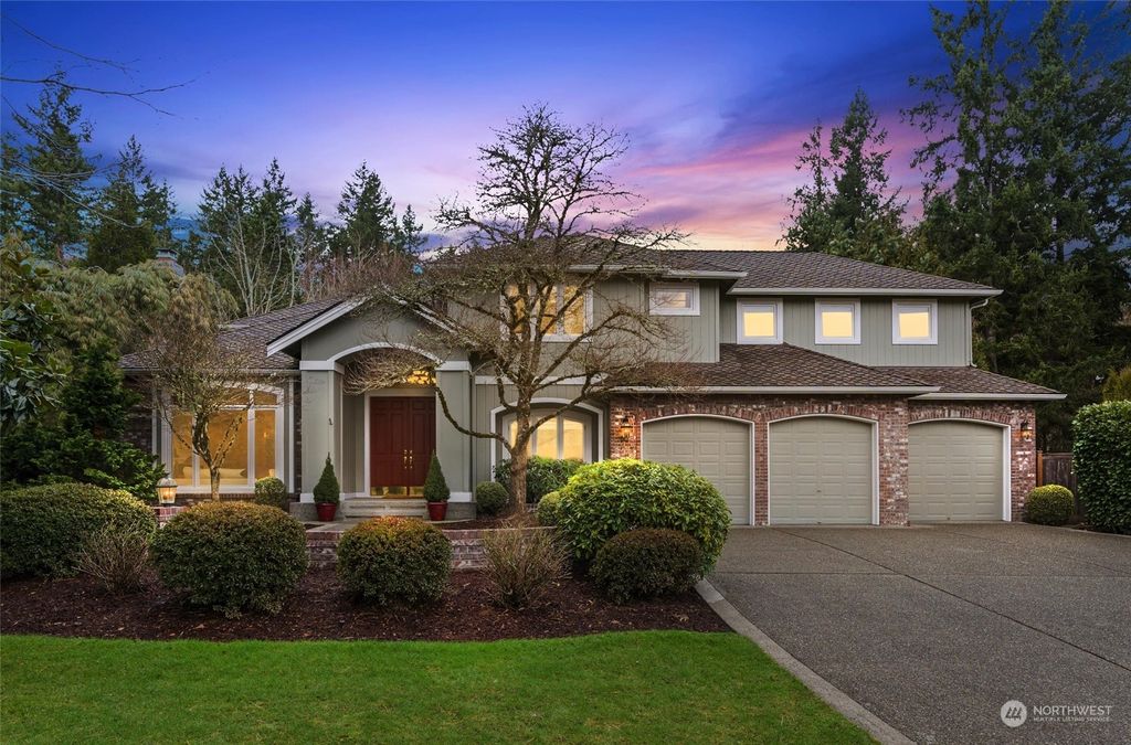 Photo of 25726 SE 27th Street, Sammamish, WA 98075 (MLS # 2197198)