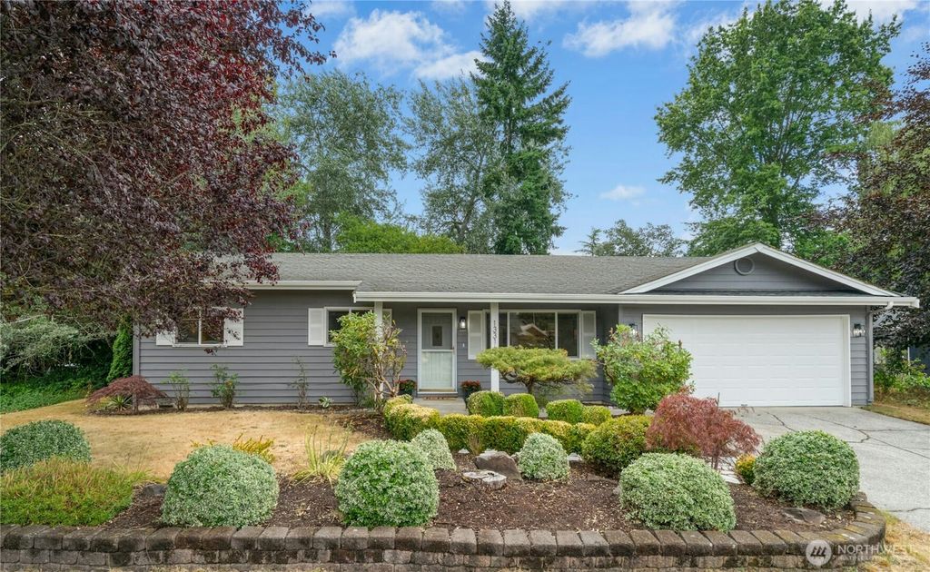 Photo of 13316 121st Avenue NE, Kirkland, WA 98034 (MLS # 2418117)