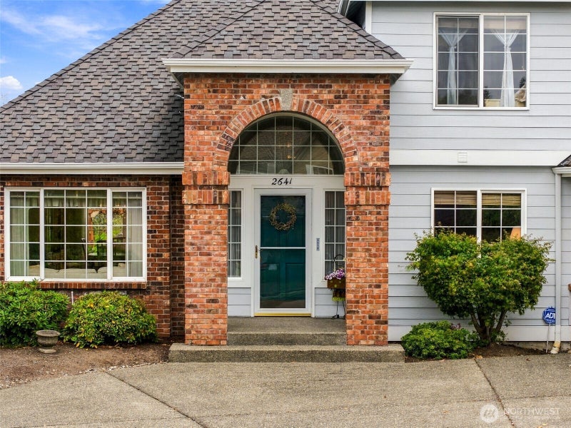 2641 Thornhill Road