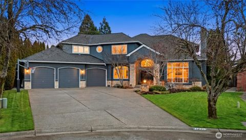 Photo of 27239 SE 27th Street, Sammamish, WA 98075 (MLS # 2482193)