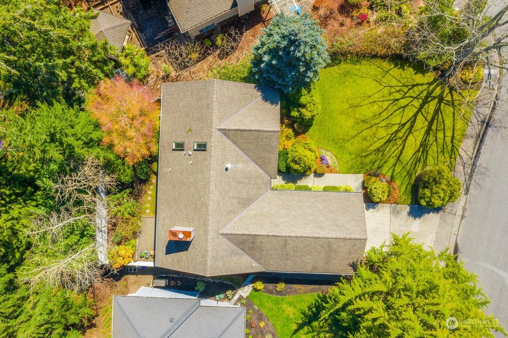 Photo of 22995 23rd Place W, Brier, WA 98036 (MLS # 2053410)