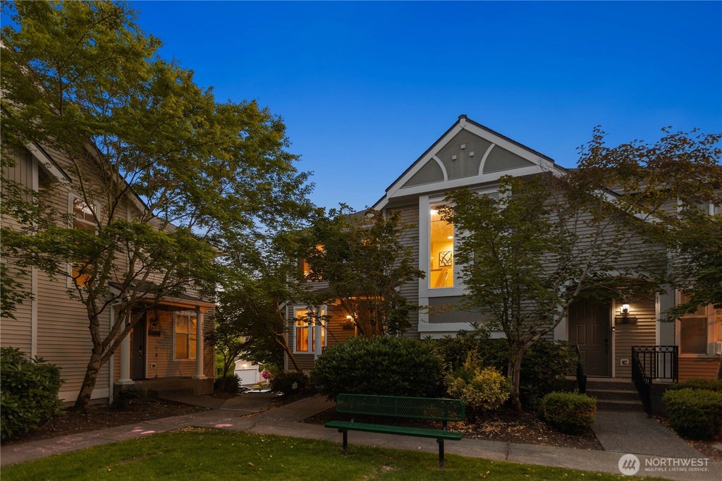 Photo of 460 226th Place NE, Sammamish, WA 98074 (MLS # 2544374)