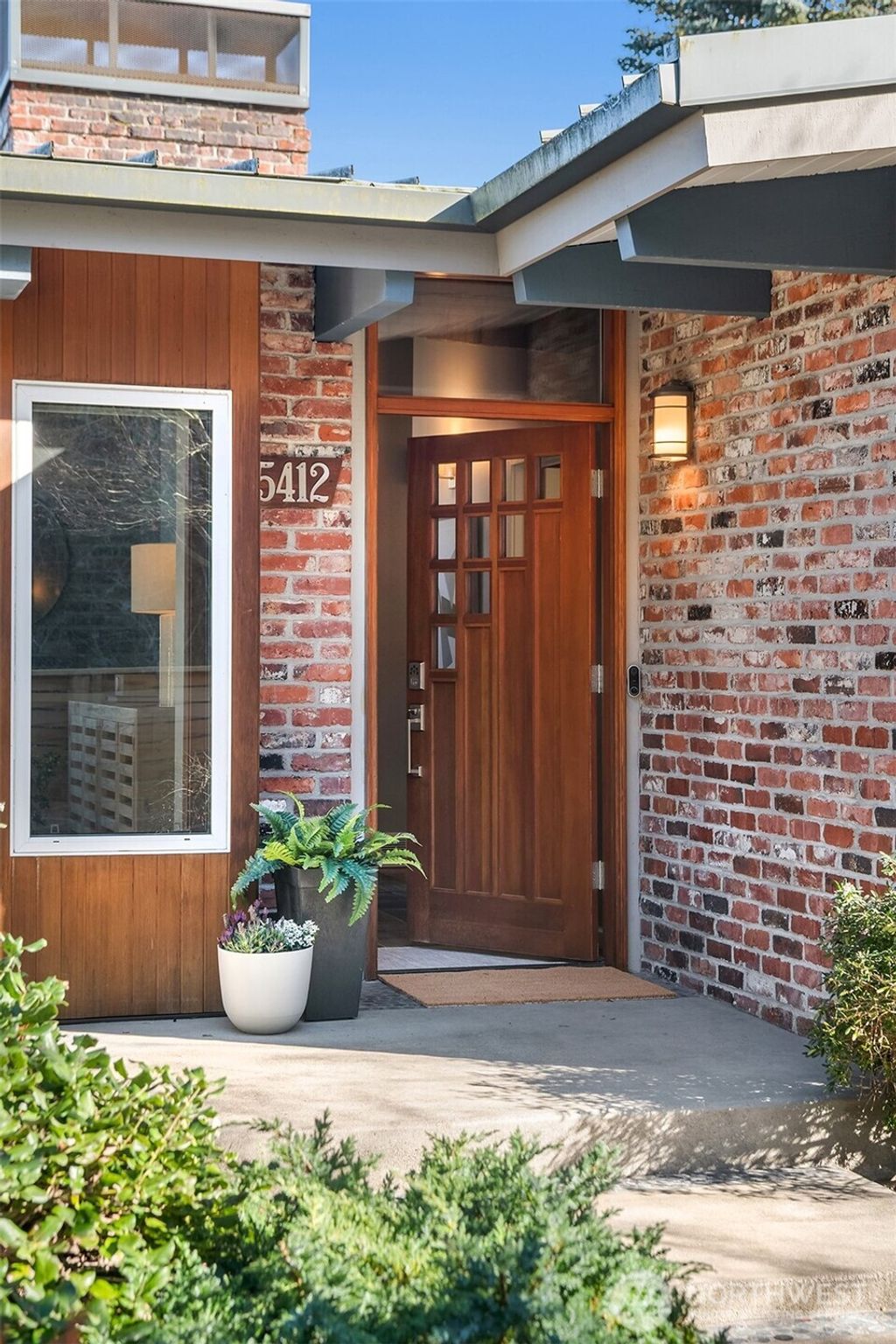 Photo of 5412 40th Avenue W, Seattle, WA 98199 (MLS # 2488223)