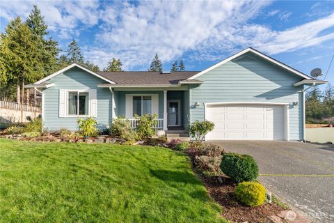 Photo of 131 Huckleberry Place, Port Townsend, WA 98368 (MLS # 2464389)