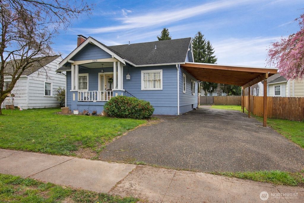 Photo of 2829 Field Street, Longview, WA 98632 (MLS # 2503228)