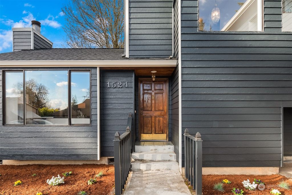 Photo of 1524 N 128th Street, Seattle, WA 98133 (MLS # 2209222)