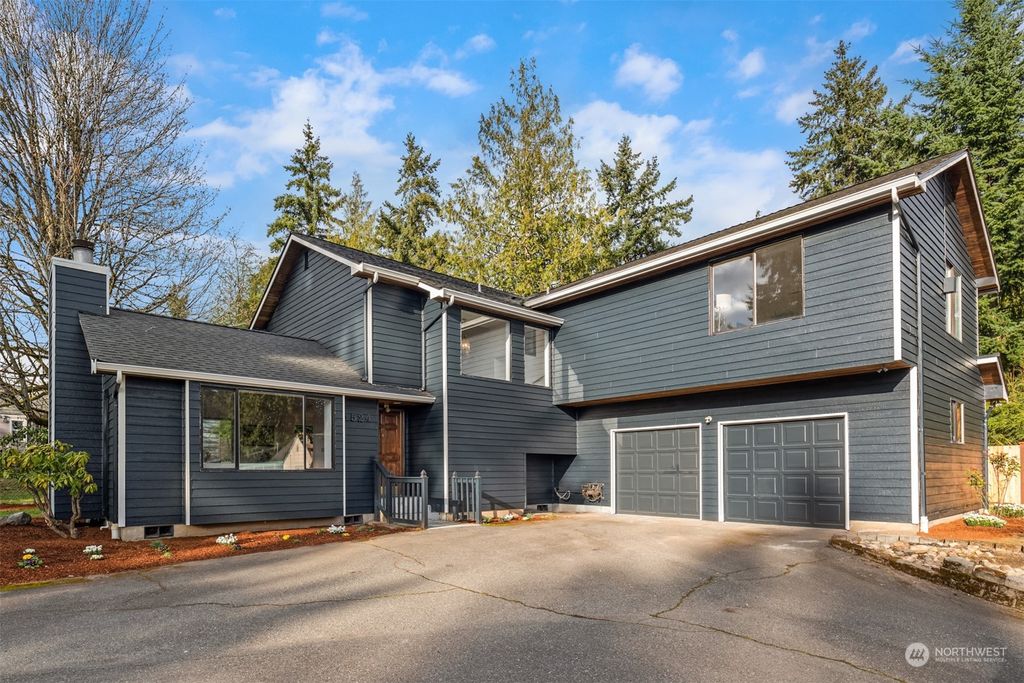Photo of 1524 N 128th Street, Seattle, WA 98133 (MLS # 2209222)