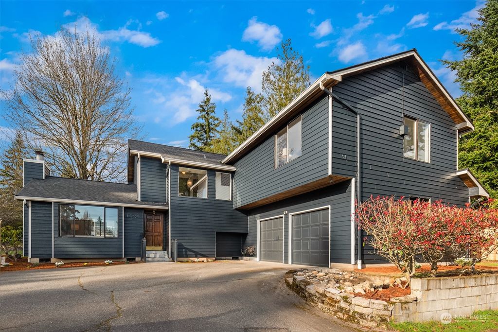 Photo of 1524 N 128th Street, Seattle, WA 98133 (MLS # 2209222)