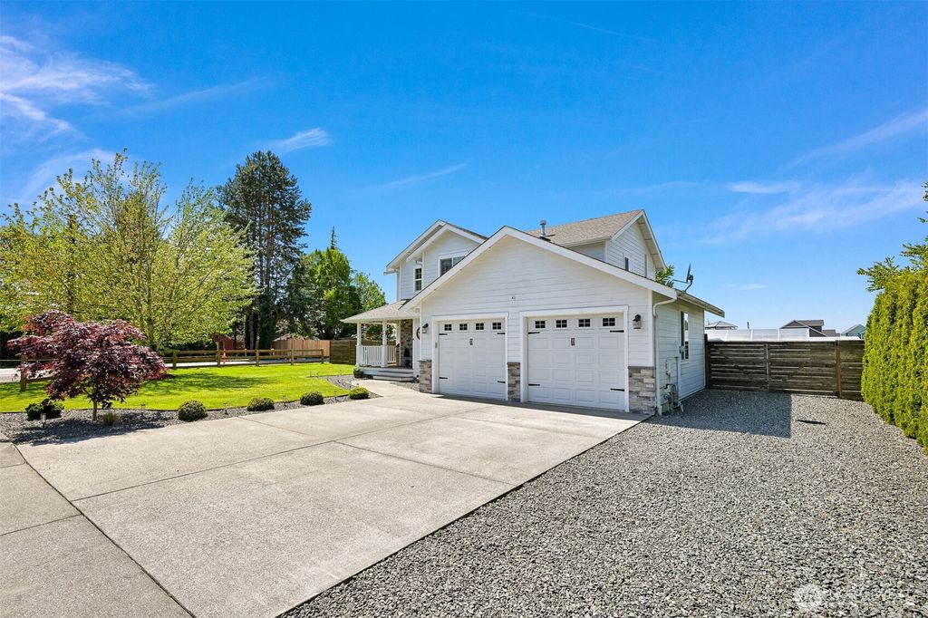 Photo of 301 Christopher Lane, Everson, WA 98247 (MLS # 2518300)